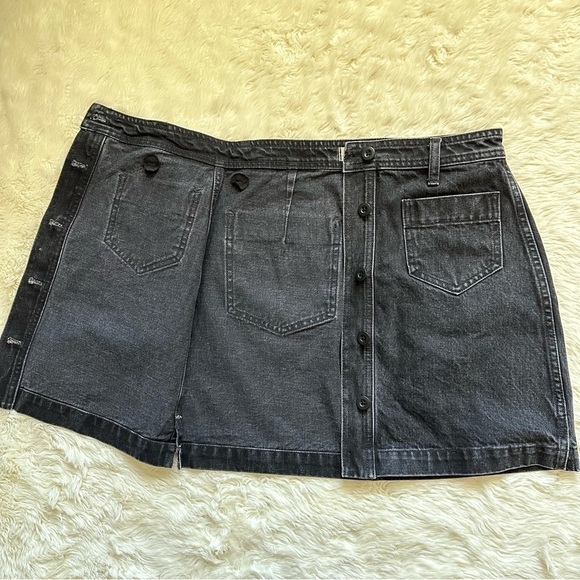 Madewell Skirt Denim High-Waist Button-Front Mini in Gilmore Wash Black 25 - Picture 8 of 12